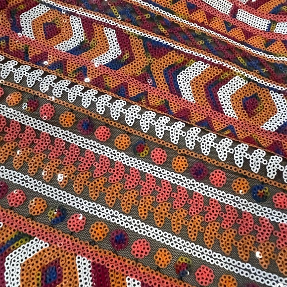 Colorful sequin skirt by Banana Republic. - Picture 7 of 7